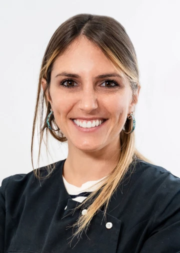 Assistante dentaire Caroline aux Cabinets Flandres Orthodontie du Drs Marion Biecq-Sellier & Etienne Payart